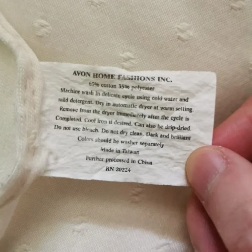 Vintage Avon Home Fashions Beige Tablecloth 98